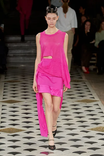 Look 37